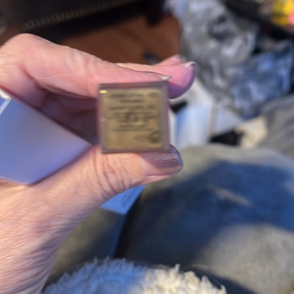 Burberry Liquid Lip Velvet Bold & Matte Whipped Lip Cream in Shade  93 Russet - Picture 2 of 2